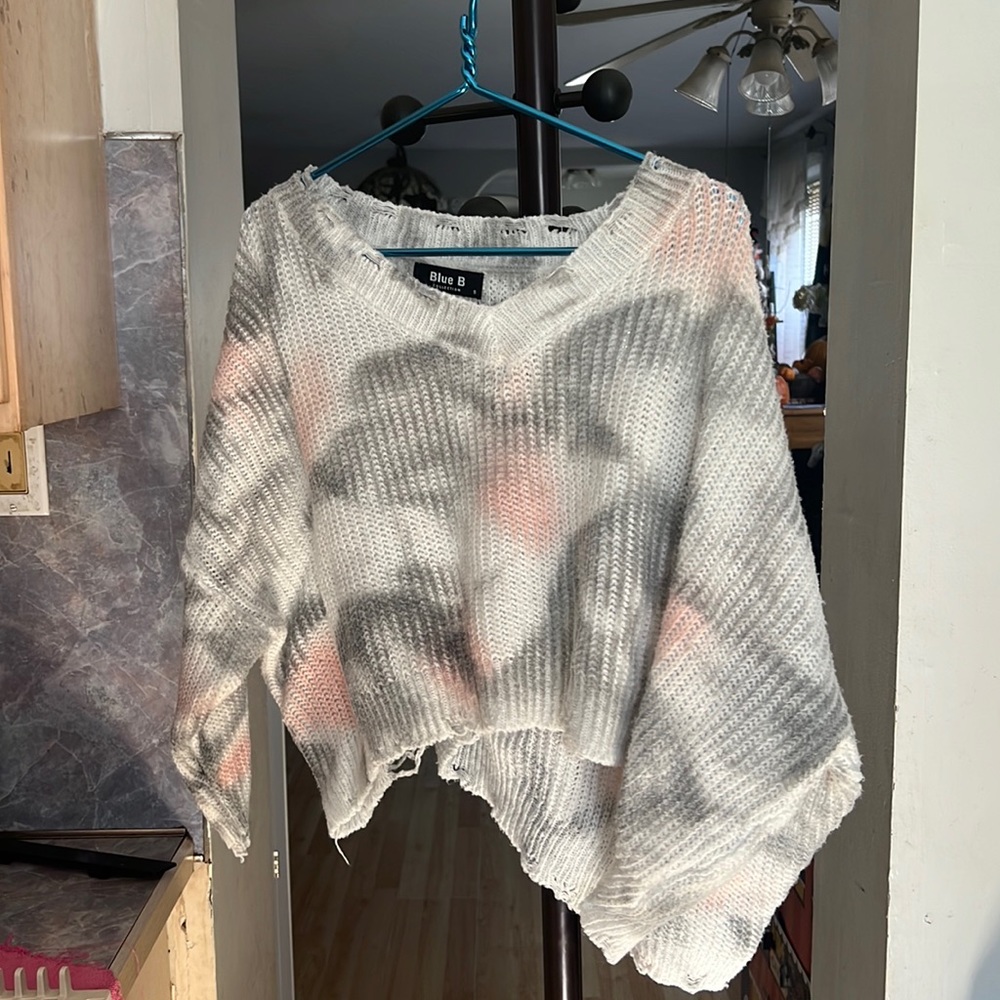 Blue B sweater size S